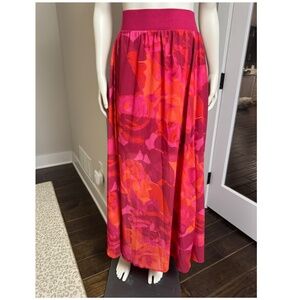 Torrid Floral Skirt size 4 with built-in shorts